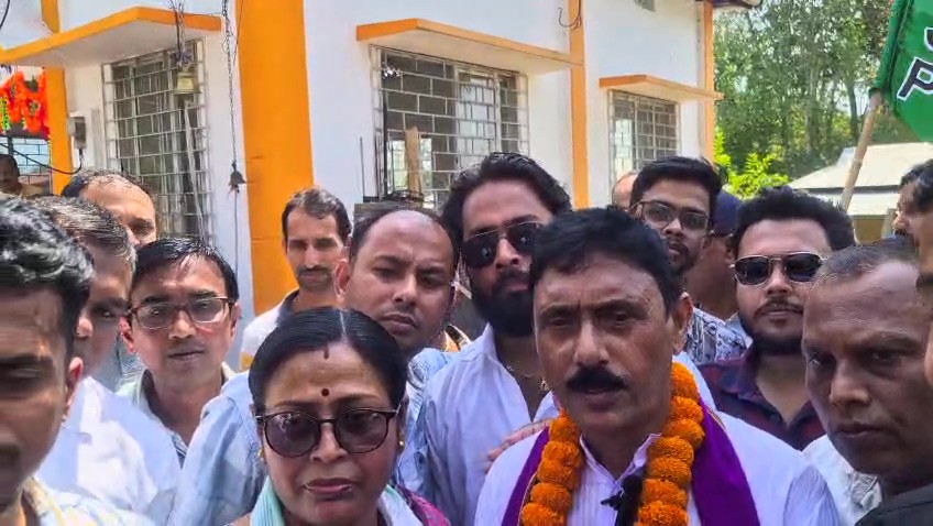 ৫৬  ধর্মনগর  বিধানসভা কেন্দ্রের উপনির্বাচনে বিজেপি প্রার্থী জওহর চক্রবর্তী।