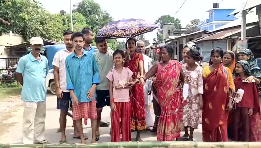চিকিৎসক বদলি প্রতিবাদ জানিয়ে ঊনকোটি